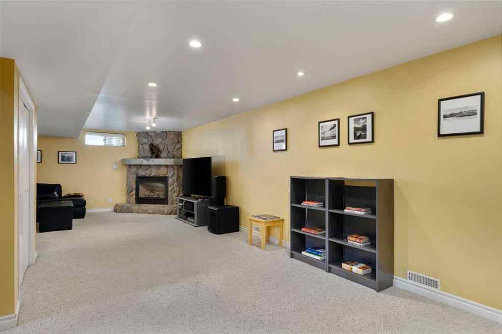 MLS® A2257777 - 151 Waterloo Drive SW in Wildwood Calgary, Residential