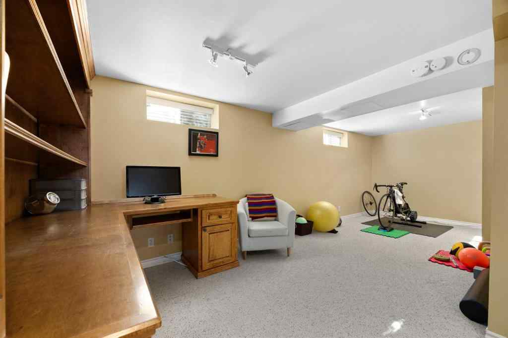 MLS® A2257777 - 151 Waterloo Drive SW in Wildwood Calgary, Residential