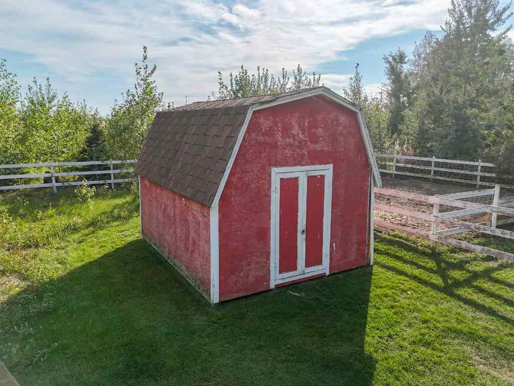 MLS® A2257779 - 106250 Range Road 150   in NONE Rural Mackenzie County, Residential