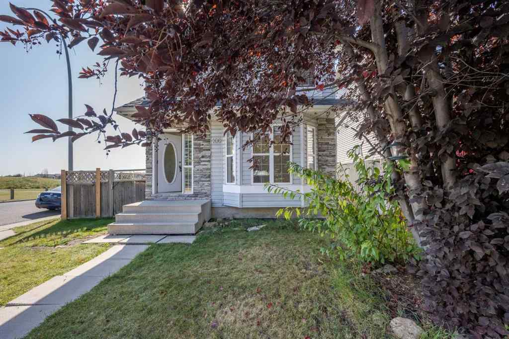 MLS® A2257781 - 100 Tarington Park NE in Taradale Calgary, Residential