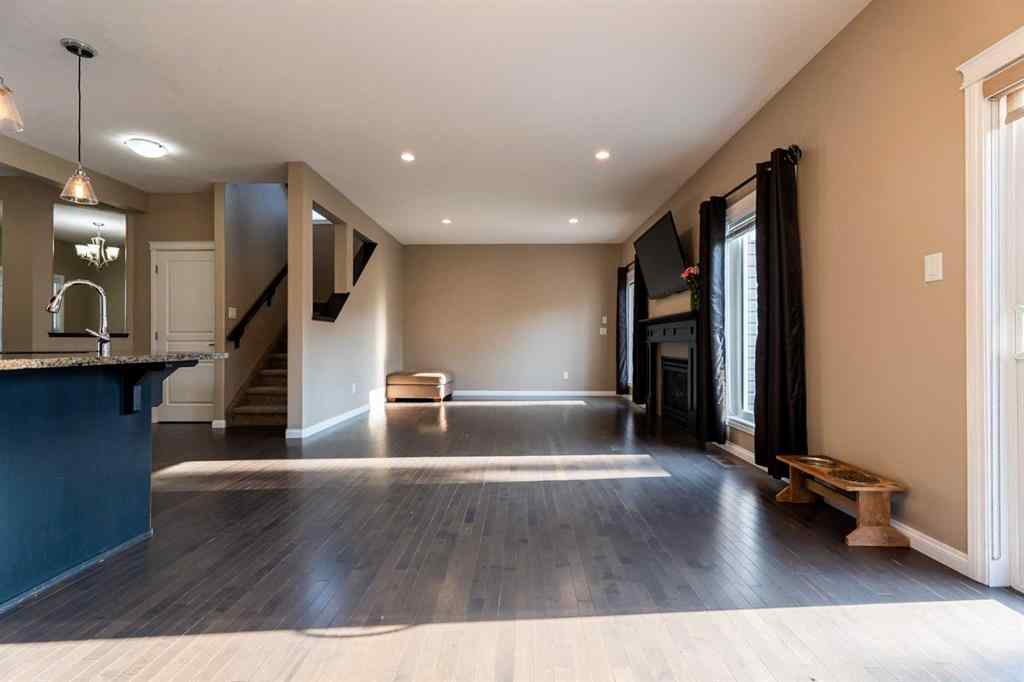 MLS® A2257784 - 733 Twinriver Loop W in Copperwood Lethbridge, Residential