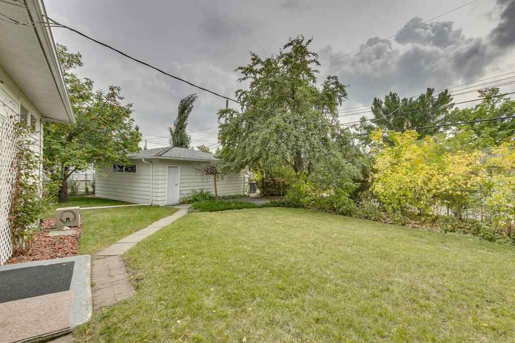 MLS® A2257795 - 104 Haysboro Crescent SW in Haysboro Calgary, Residential