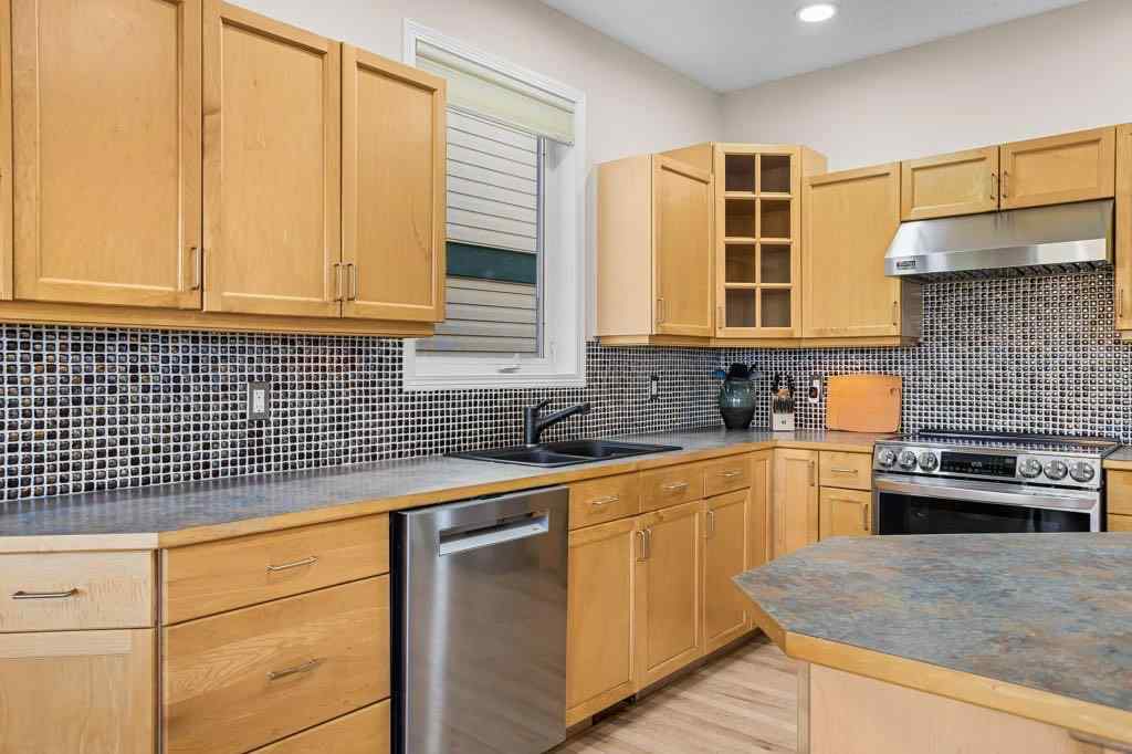 MLS® A2257796 - 808 Lawrence Grassi Ridge  in Peaks of Grassi Canmore, Residential