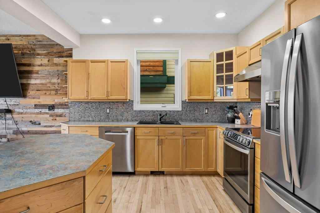 MLS® A2257796 - 808 Lawrence Grassi Ridge  in Peaks of Grassi Canmore, Residential