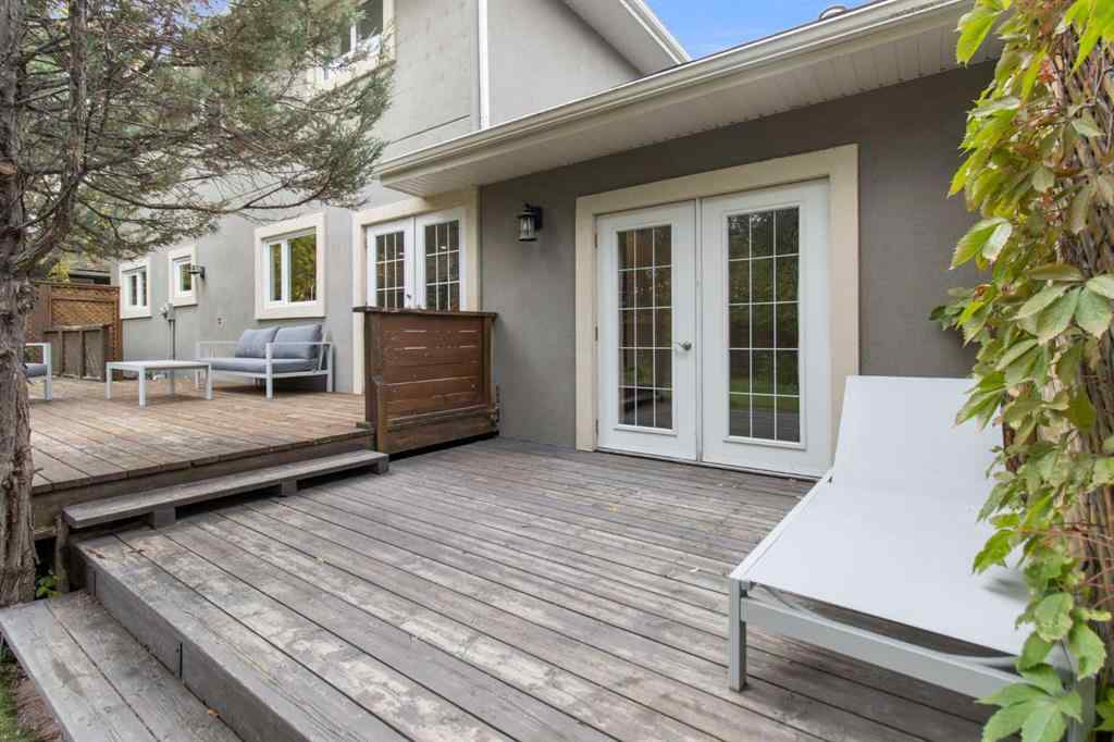 MLS® A2257799 - 152 Lake Mead Crescent SE in Lake Bonavista Calgary, Residential