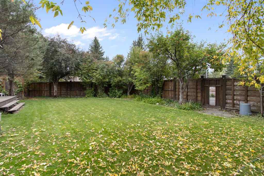 MLS® A2257799 - 152 Lake Mead Crescent SE in Lake Bonavista Calgary, Residential