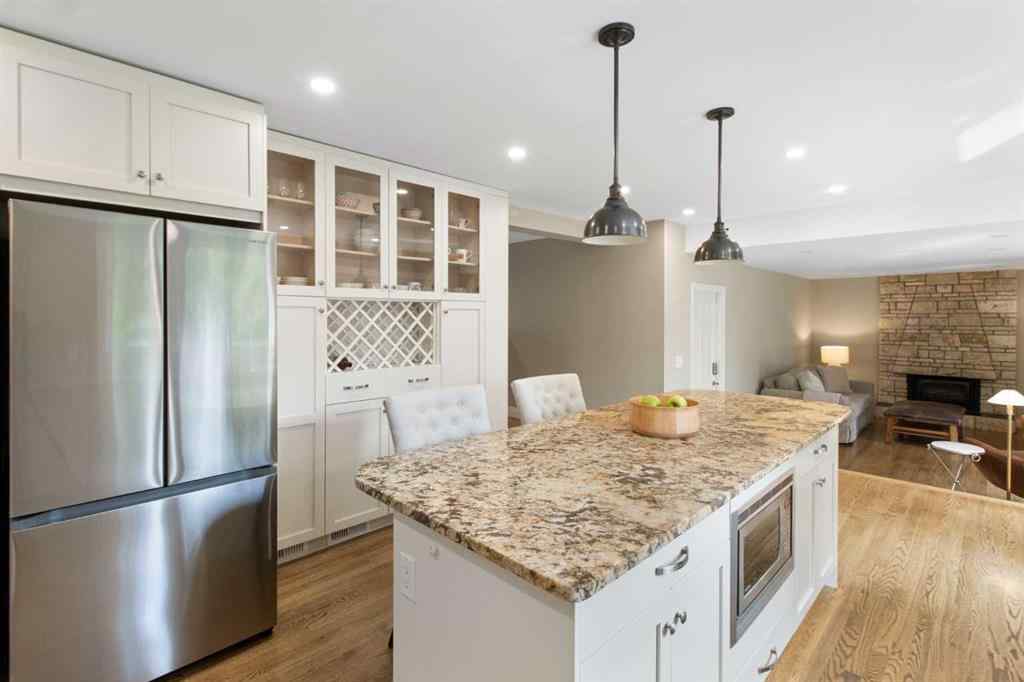 MLS® A2257799 - 152 Lake Mead Crescent SE in Lake Bonavista Calgary, Residential