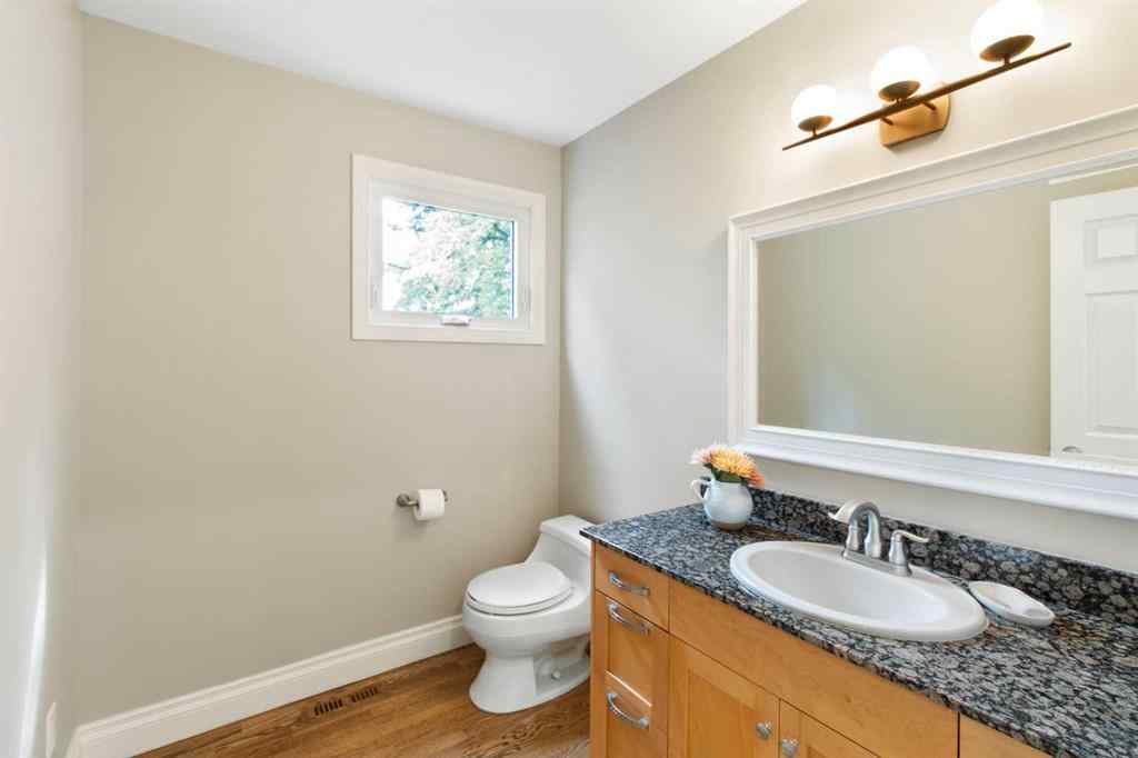 MLS® A2257799 - 152 Lake Mead Crescent SE in Lake Bonavista Calgary, Residential