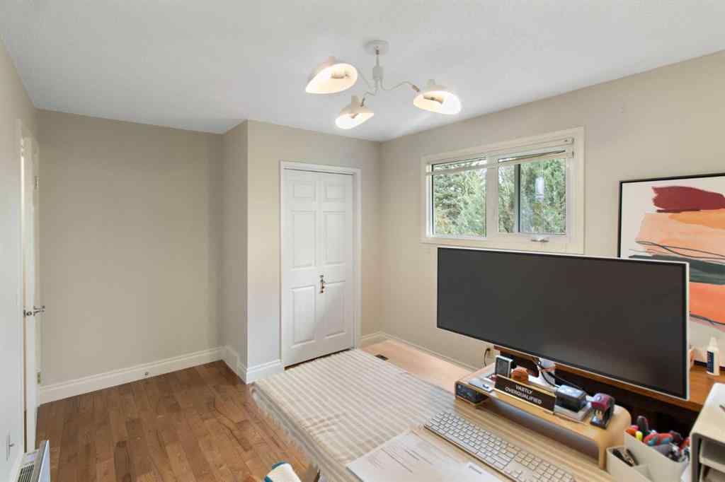 MLS® A2257799 - 152 Lake Mead Crescent SE in Lake Bonavista Calgary, Residential