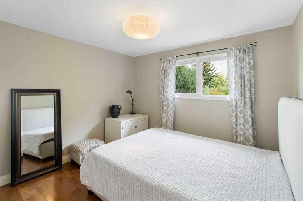 MLS® A2257799 - 152 Lake Mead Crescent SE in Lake Bonavista Calgary, Residential