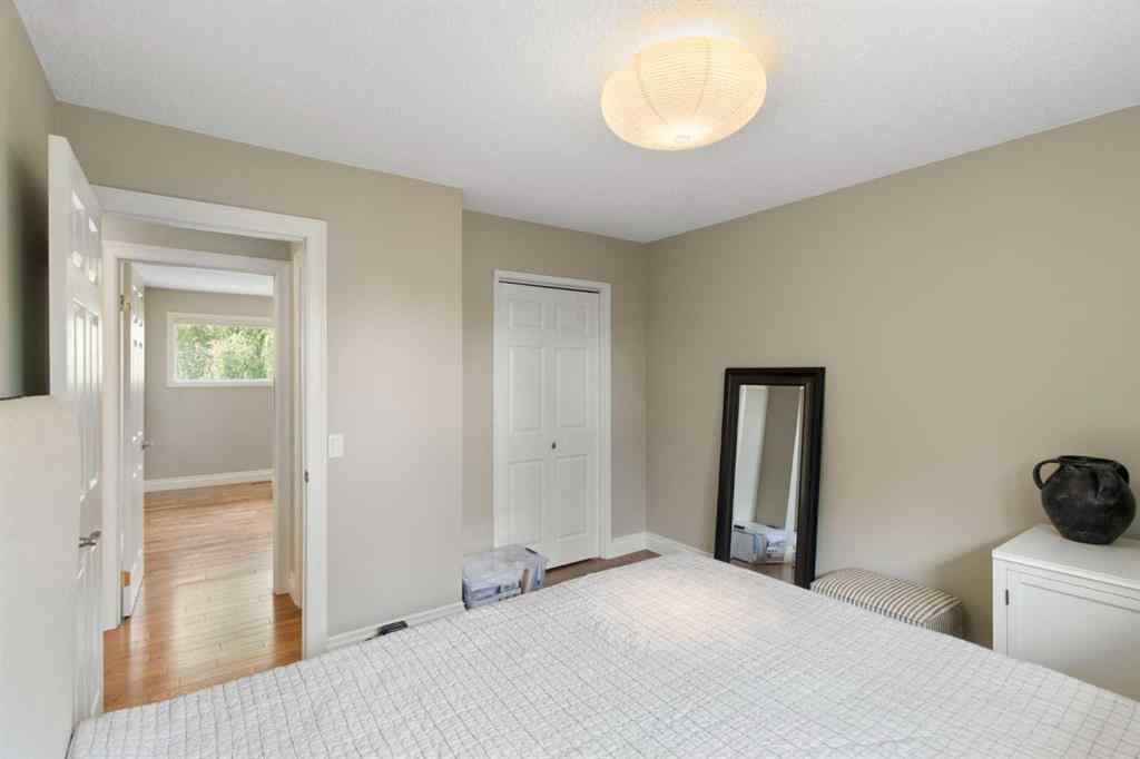 MLS® A2257799 - 152 Lake Mead Crescent SE in Lake Bonavista Calgary, Residential