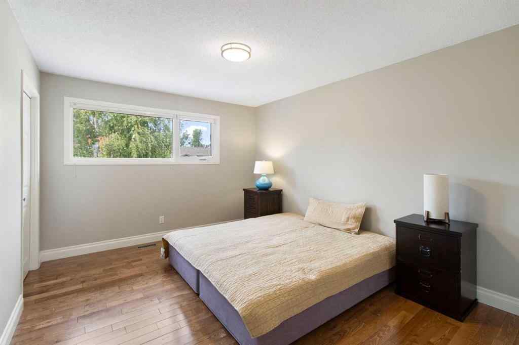 MLS® A2257799 - 152 Lake Mead Crescent SE in Lake Bonavista Calgary, Residential