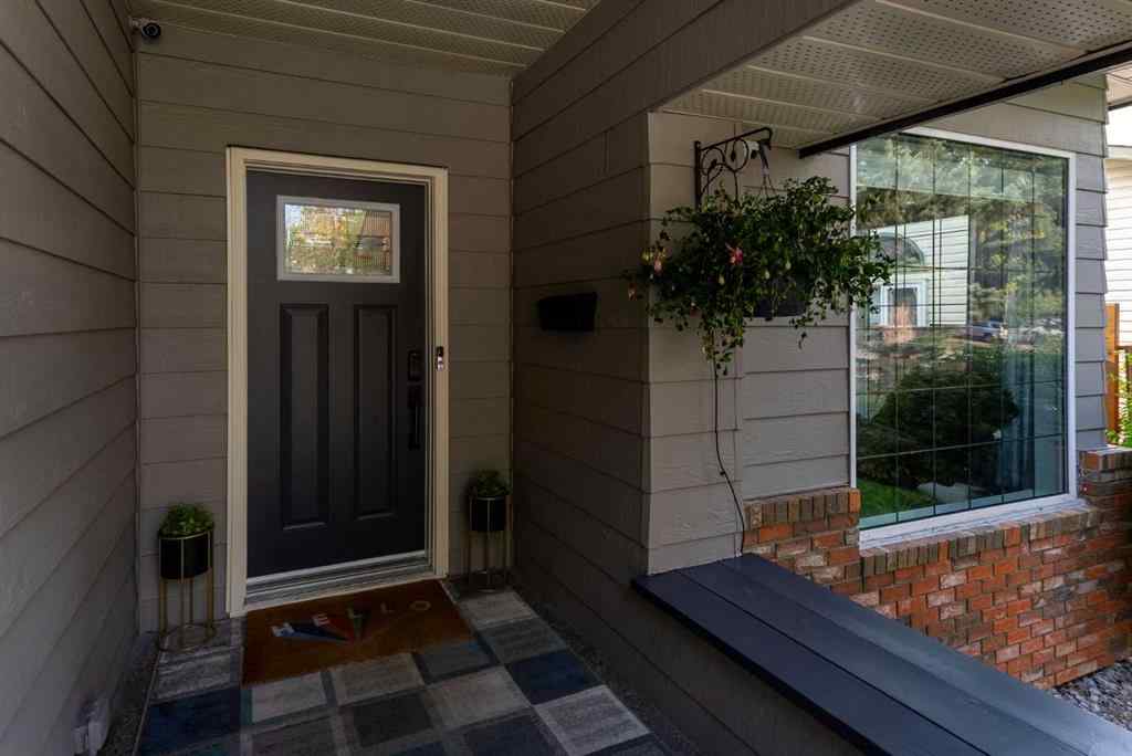 MLS® A2257800 - 147 Midpark Drive SE in Midnapore Calgary, Residential