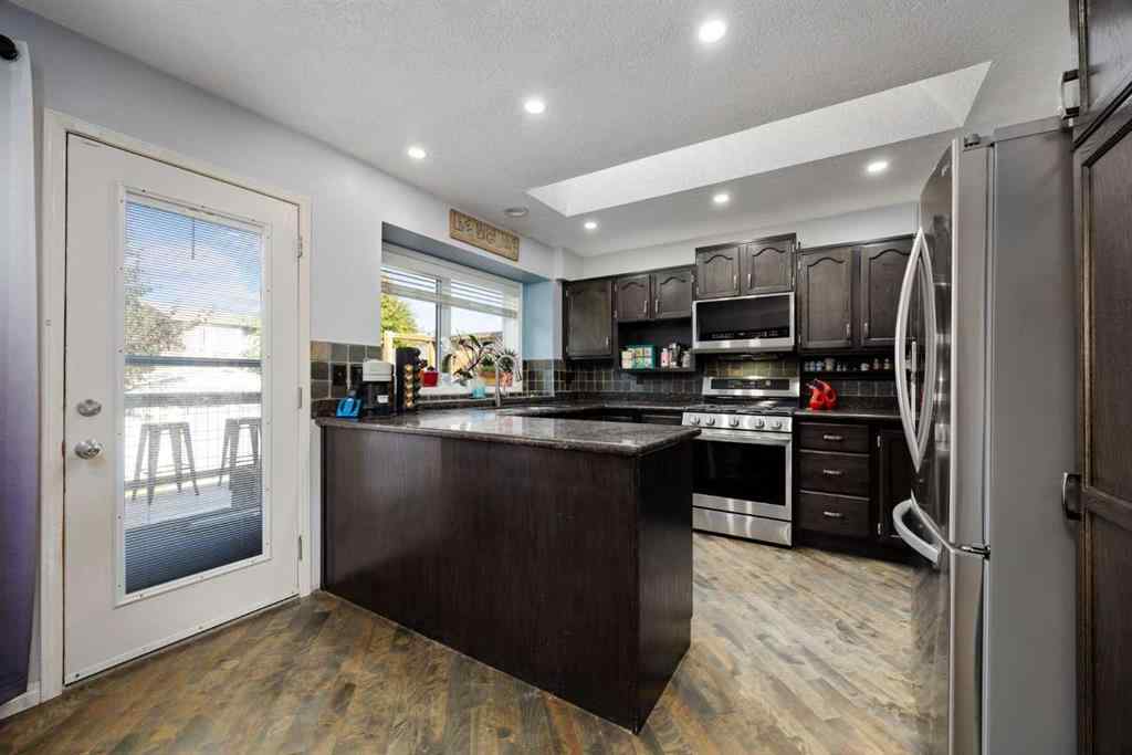 MLS® A2257800 - 147 Midpark Drive SE in Midnapore Calgary, Residential