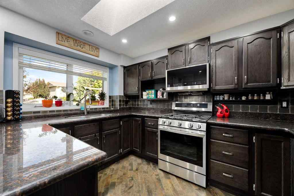MLS® A2257800 - 147 Midpark Drive SE in Midnapore Calgary, Residential