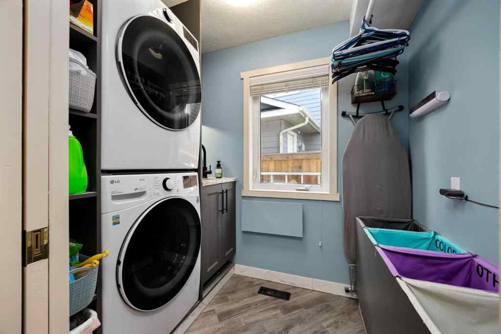 MLS® A2257800 - 147 Midpark Drive SE in Midnapore Calgary, Residential