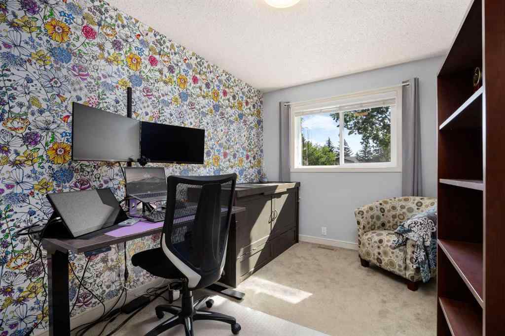 MLS® A2257800 - 147 Midpark Drive SE in Midnapore Calgary, Residential