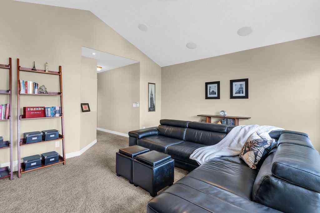 MLS® A2257802 - 122 Discovery Ridge Gardens SW in Discovery Ridge Calgary, Residential