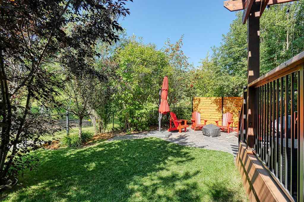 MLS® A2257802 - 122 Discovery Ridge Gardens SW in Discovery Ridge Calgary, Residential