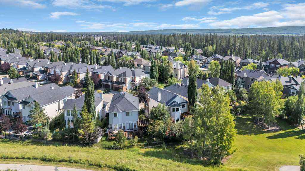 MLS® A2257802 - 122 Discovery Ridge Gardens SW in Discovery Ridge Calgary, Residential