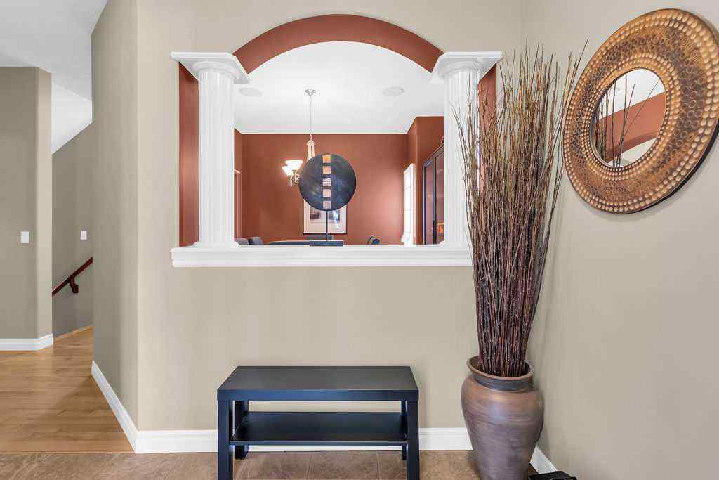MLS® A2257802 - 122 Discovery Ridge Gardens SW in Discovery Ridge Calgary, Residential