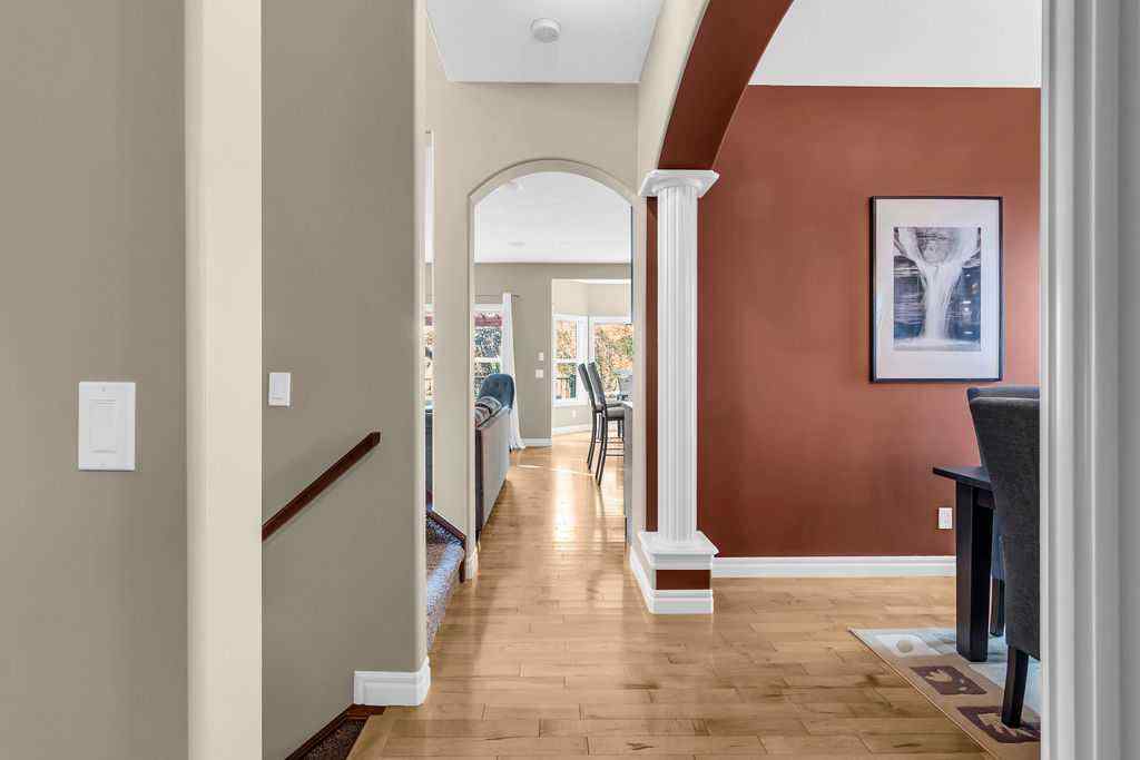 MLS® A2257802 - 122 Discovery Ridge Gardens SW in Discovery Ridge Calgary, Residential