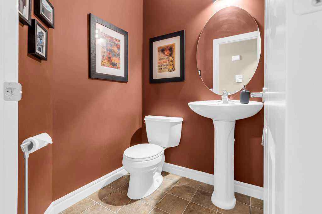 MLS® A2257802 - 122 Discovery Ridge Gardens SW in Discovery Ridge Calgary, Residential