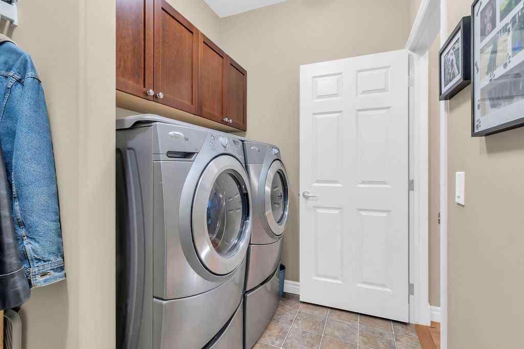 MLS® A2257802 - 122 Discovery Ridge Gardens SW in Discovery Ridge Calgary, Residential