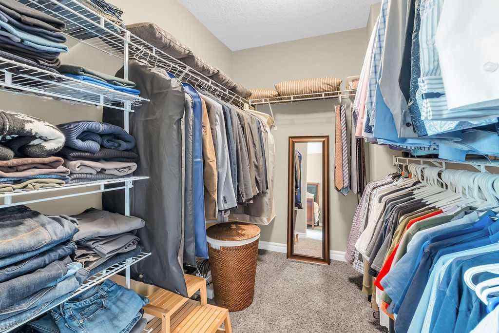 MLS® A2257802 - 122 Discovery Ridge Gardens SW in Discovery Ridge Calgary, Residential