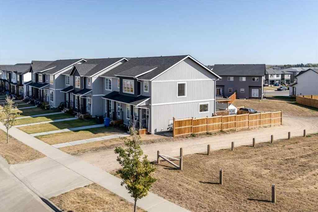 MLS® A2257803 - 5601 Vista Trail  in Aspen Lakes West Blackfalds, Residential