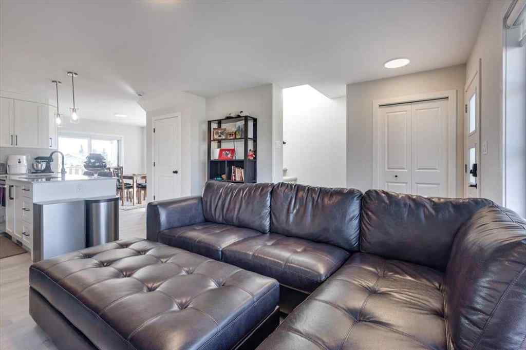 MLS® A2257803 - 5601 Vista Trail  in Aspen Lakes West Blackfalds, Residential