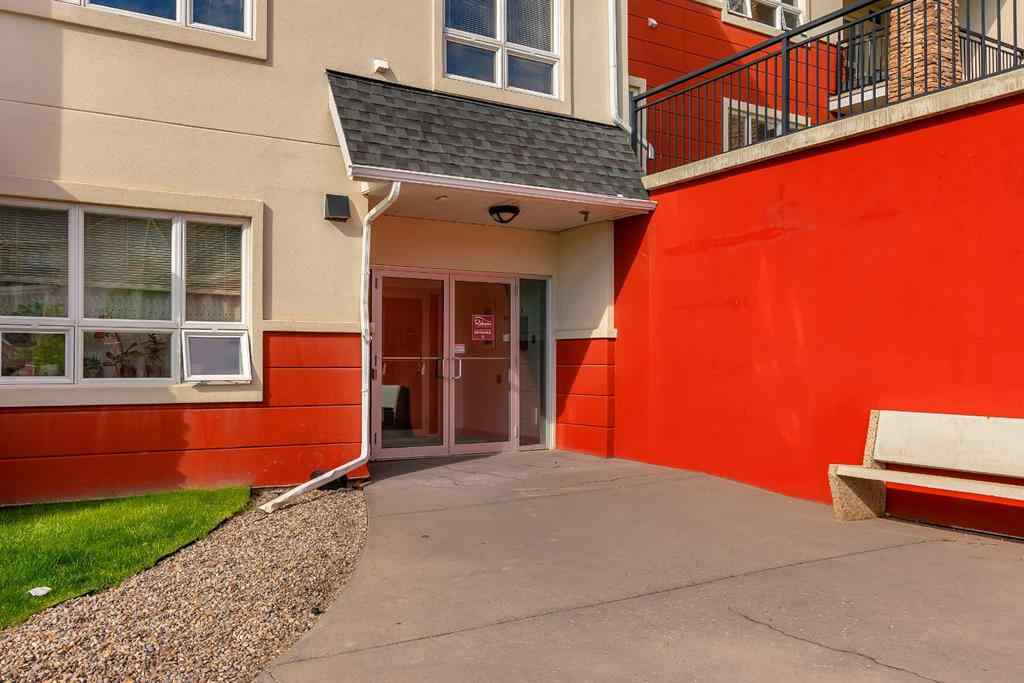 MLS® A2257804 - Unit #545 26 Val Gardena View SW in Springbank Hill Calgary, Residential