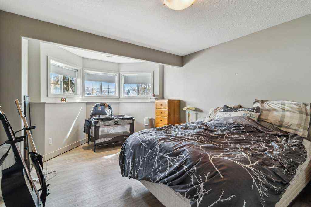 MLS® A2257806 - 9 Fern Glade Crescent  in Fox Run Sylvan Lake, Residential