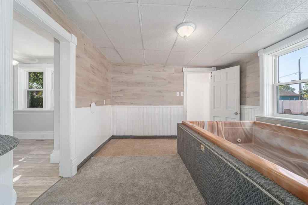 MLS® A2257807 - 730 17 Street N in Westminster Lethbridge, Residential