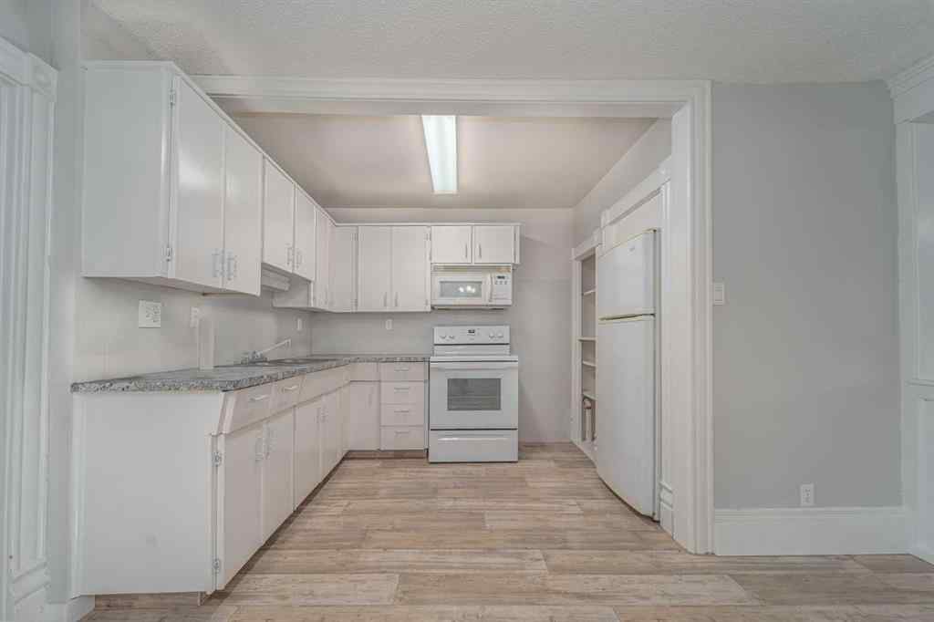 MLS® A2257807 - 730 17 Street N in Westminster Lethbridge, Residential