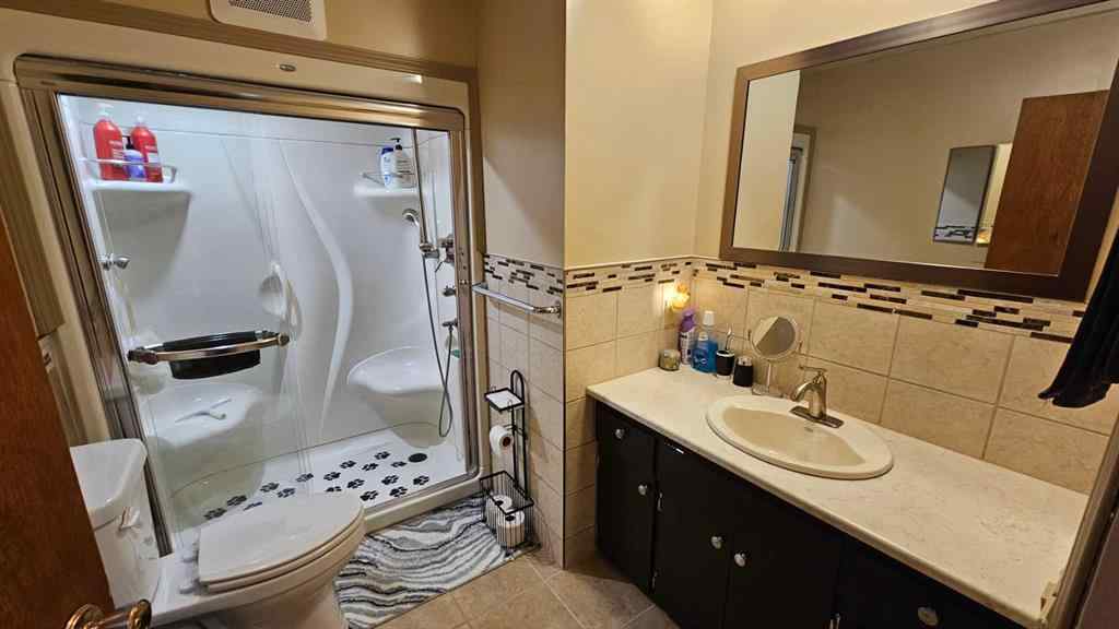 MLS® A2257810 - 4501 54 Avenue  in NONE Castor, Residential
