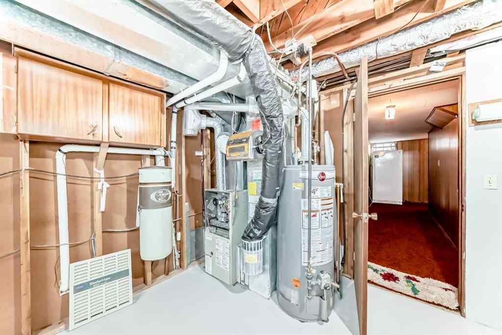 MLS® A2257811 - 5103 Bulyea Road NW in Brentwood Calgary, Residential