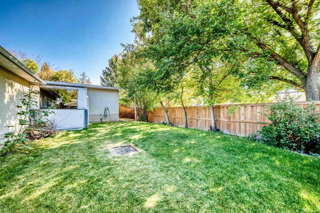 MLS® A2257811 - 5103 Bulyea Road NW in Brentwood Calgary, Residential