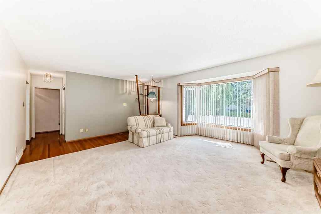 MLS® A2257811 - 5103 Bulyea Road NW in Brentwood Calgary, Residential