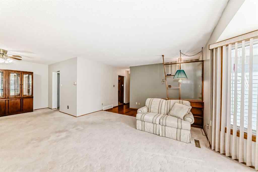 MLS® A2257811 - 5103 Bulyea Road NW in Brentwood Calgary, Residential