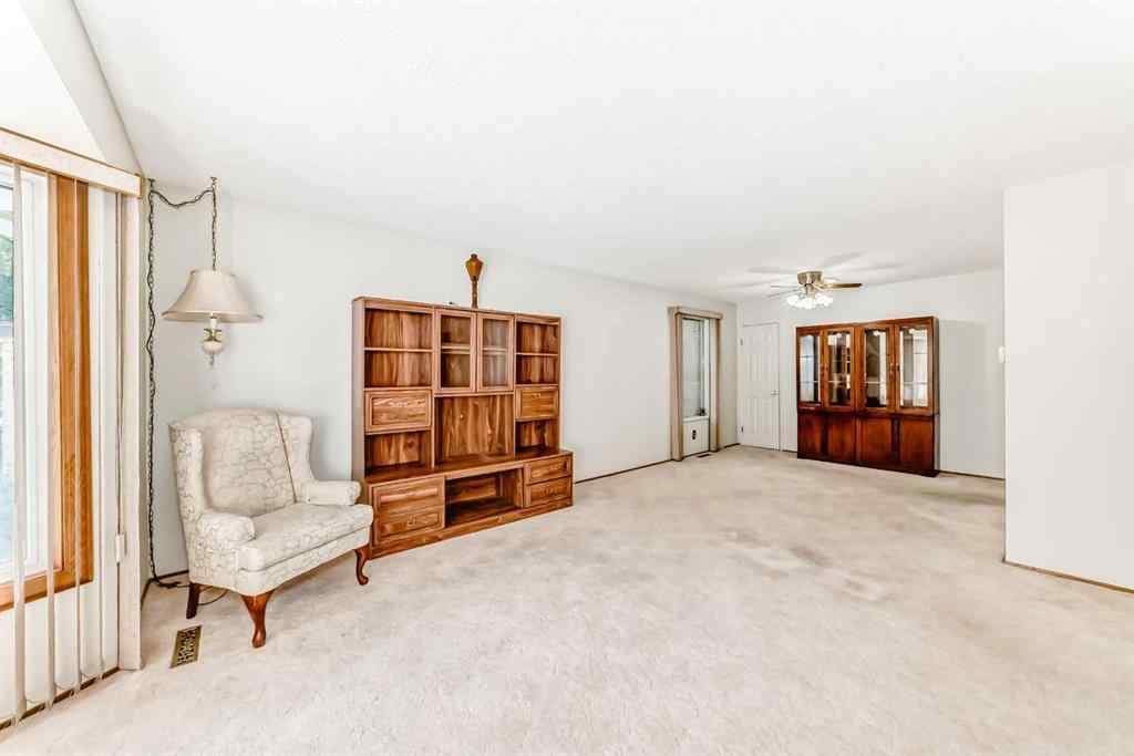 MLS® A2257811 - 5103 Bulyea Road NW in Brentwood Calgary, Residential