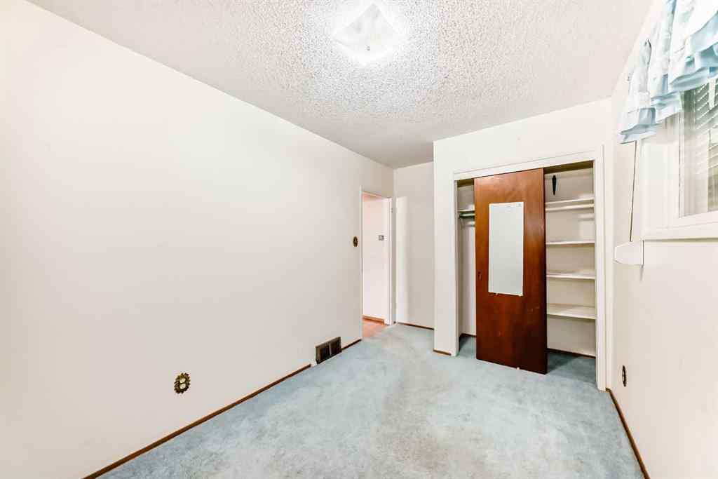 MLS® A2257811 - 5103 Bulyea Road NW in Brentwood Calgary, Residential