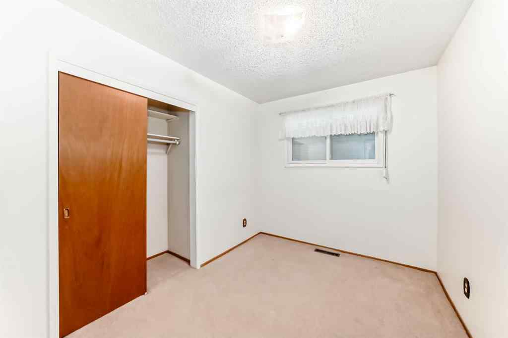 MLS® A2257811 - 5103 Bulyea Road NW in Brentwood Calgary, Residential