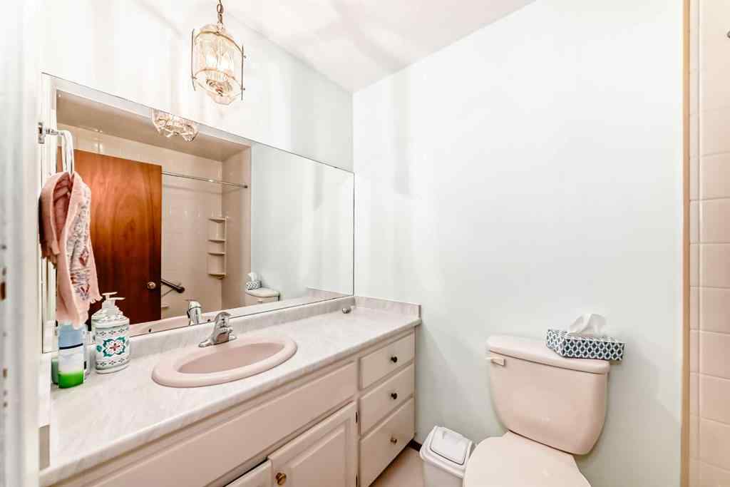 MLS® A2257811 - 5103 Bulyea Road NW in Brentwood Calgary, Residential