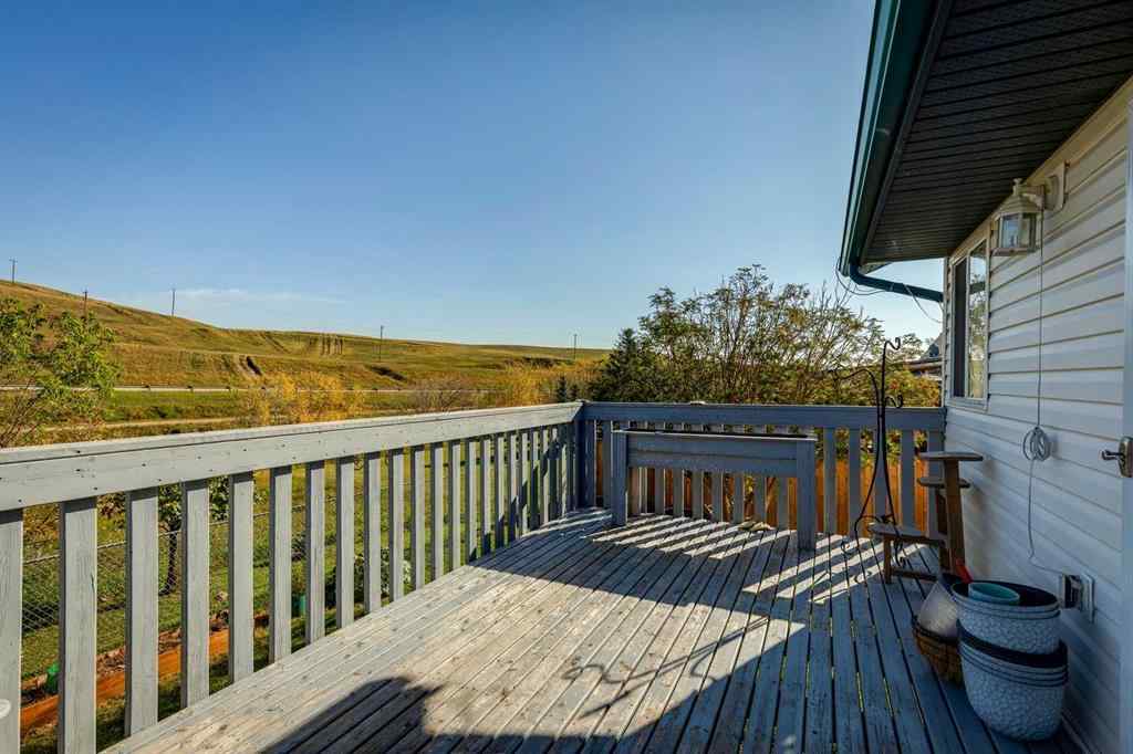 MLS® A2257816 - 18 Cambridge Drive  in NONE Carbon, Residential