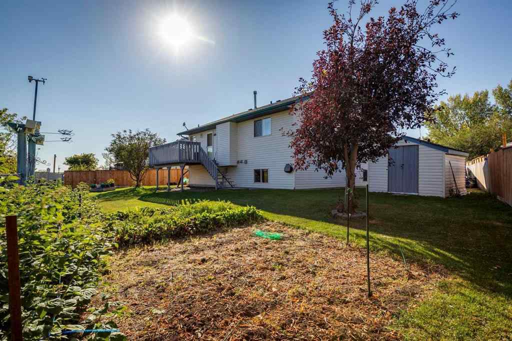 MLS® A2257816 - 18 Cambridge Drive  in NONE Carbon, Residential