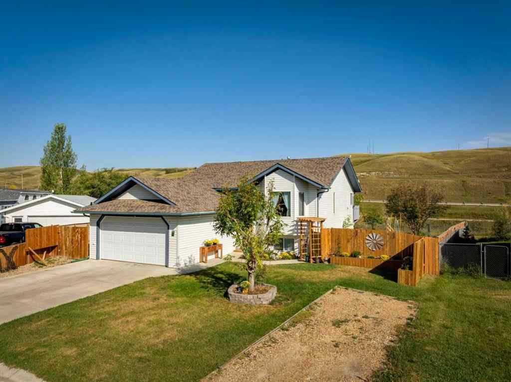 MLS® A2257816 - 18 Cambridge Drive  in NONE Carbon, Residential