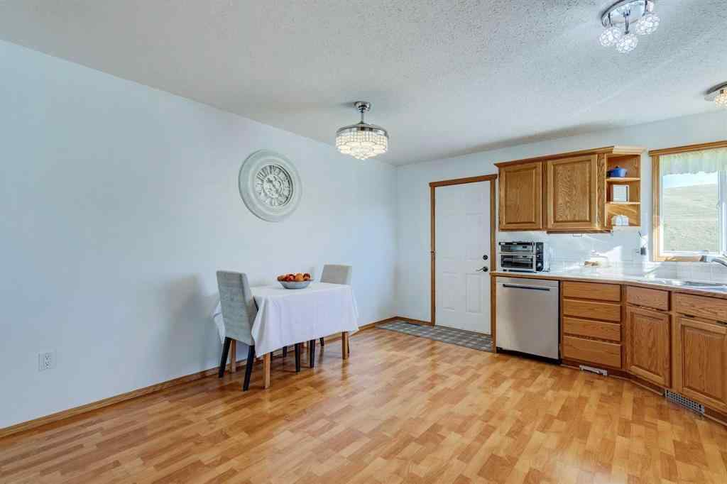 MLS® A2257816 - 18 Cambridge Drive  in NONE Carbon, Residential