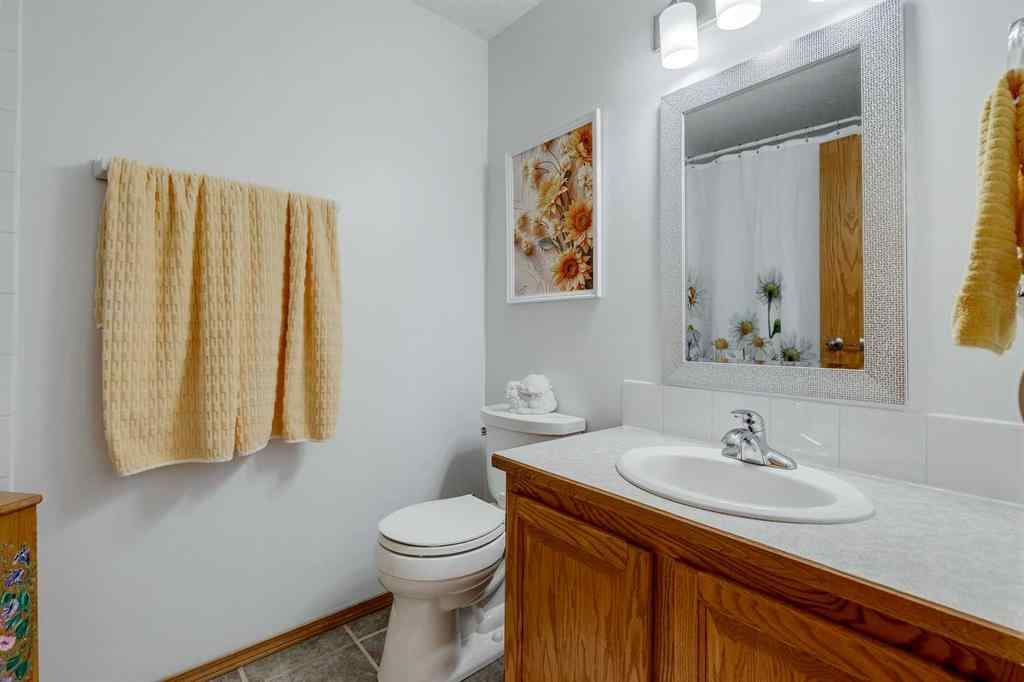 MLS® A2257816 - 18 Cambridge Drive  in NONE Carbon, Residential