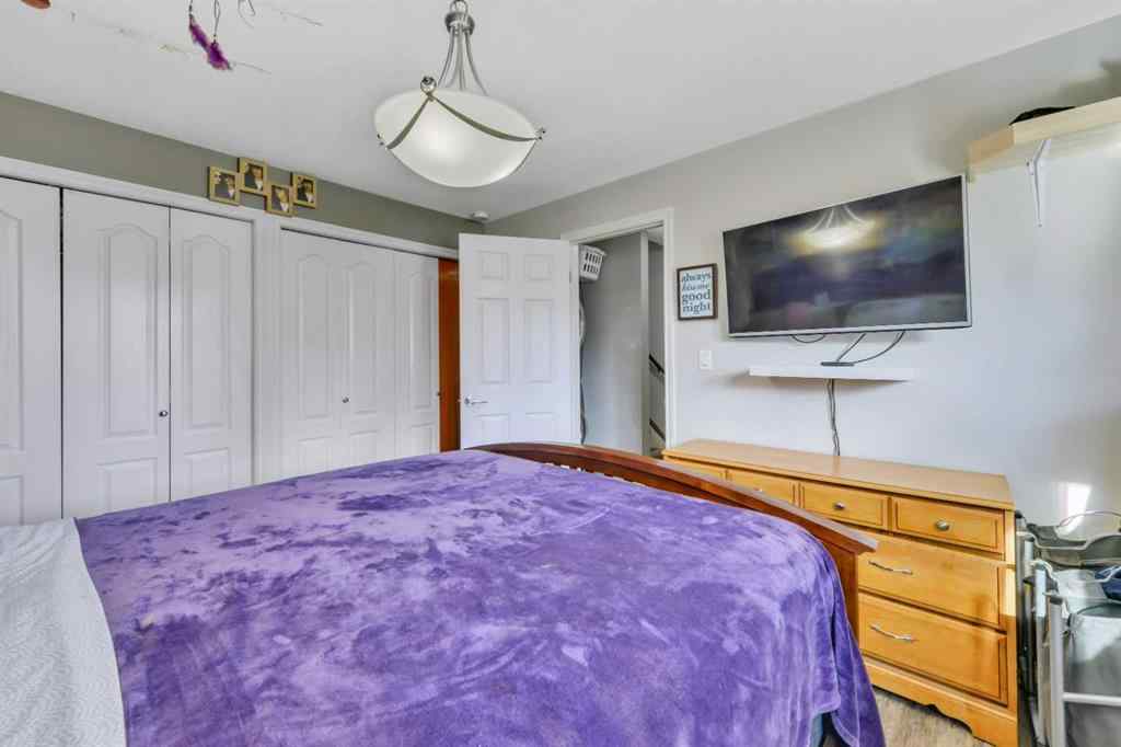 MLS® A2257818 - 2 Greenham Drive  in Glendale Park Estates Red Deer, Residential